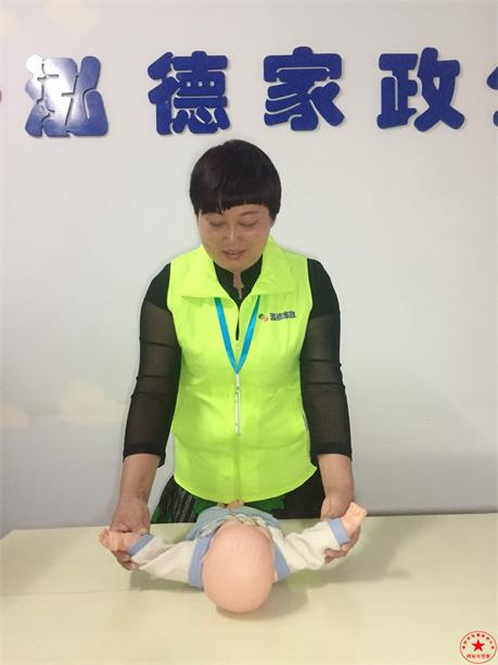 新野專業月嫂；   乳頭疼痛或皸裂