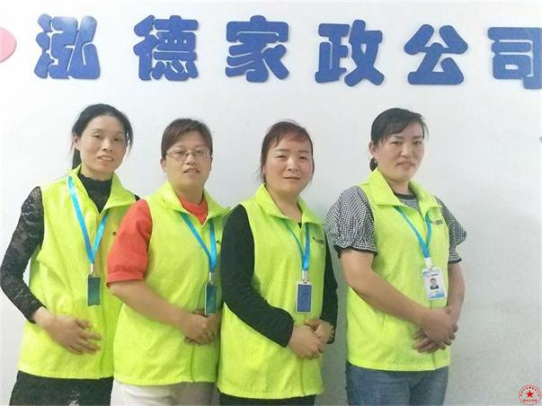 南陽月嫂教你； 剖腹產后頭三天最關鍵